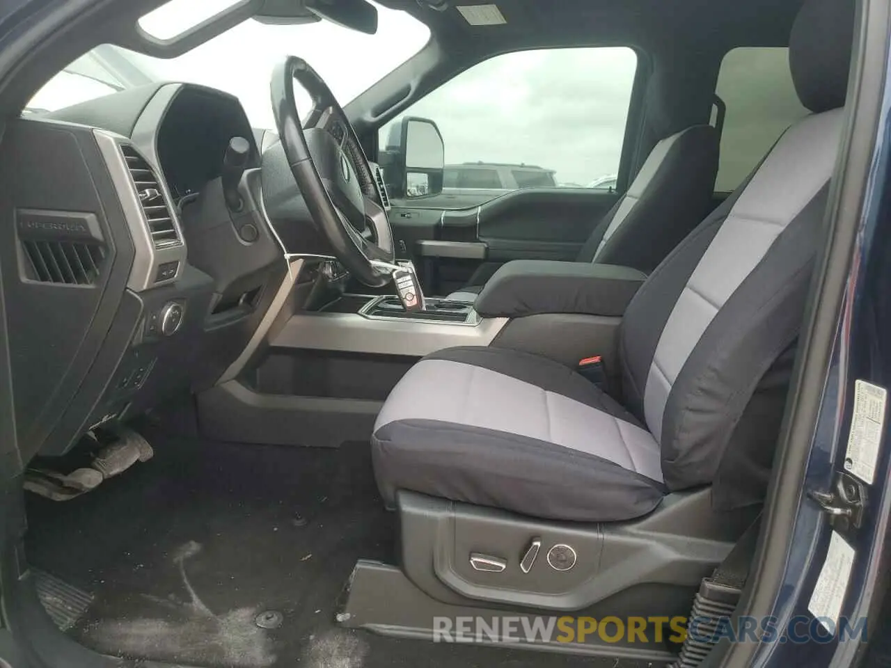7 Photograph of a damaged car 1FT8W3BT0KEE81870 FORD F350 2019