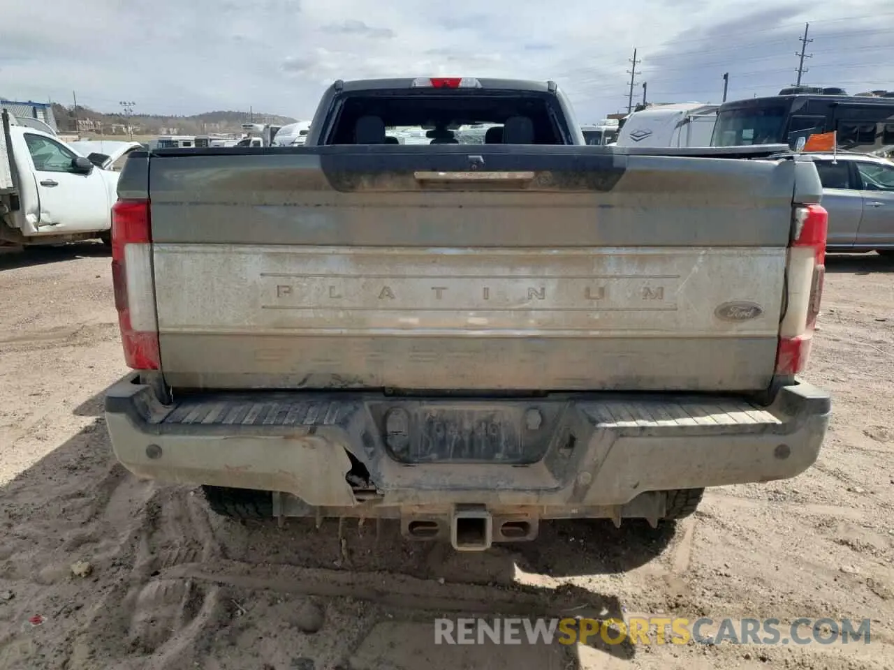 6 Photograph of a damaged car 1FT8W3BT0KEE83554 FORD F350 2019