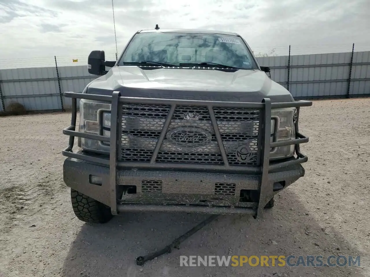 5 Photograph of a damaged car 1FT8W3BT1KEC21753 FORD F350 2019