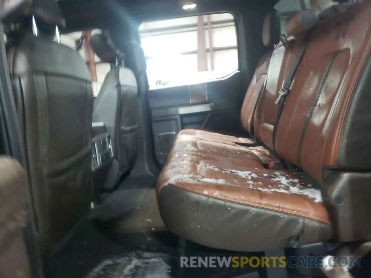 10 Photograph of a damaged car 1FT8W3BT1KEC96291 FORD F350 2019