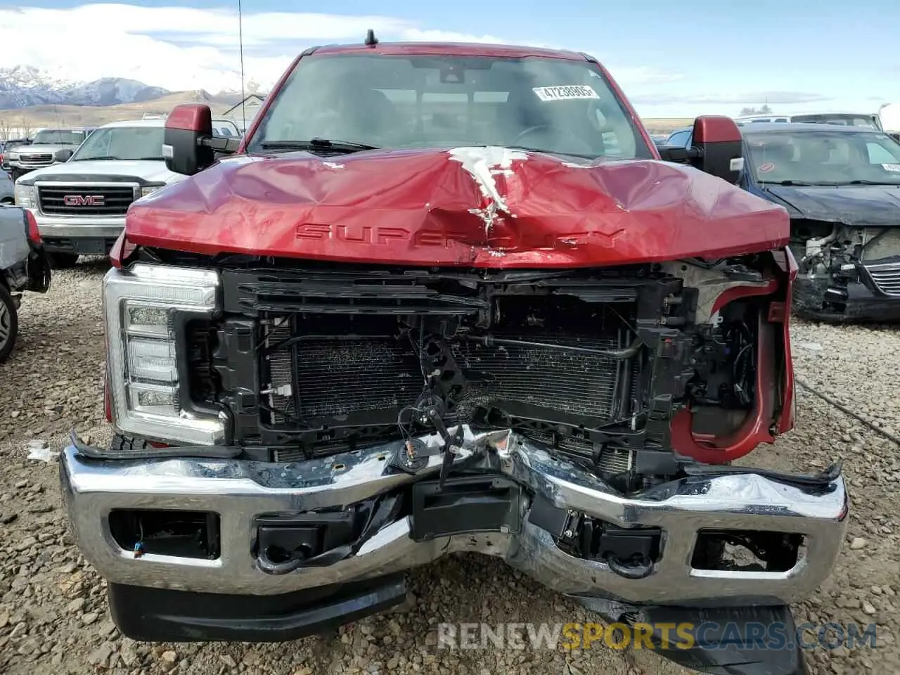5 Photograph of a damaged car 1FT8W3BT2KEF40305 FORD F350 2019