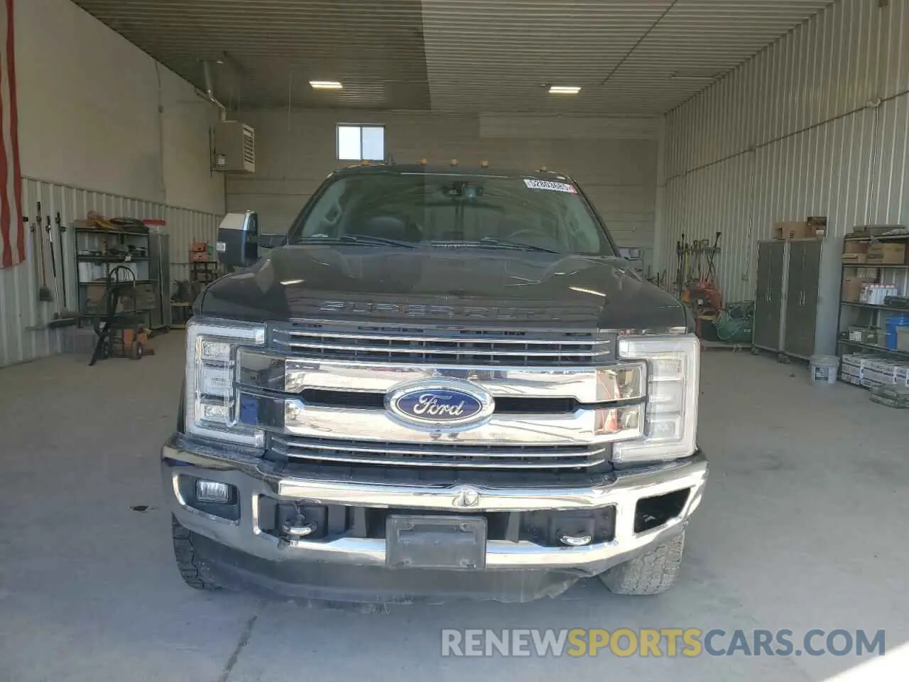 5 Photograph of a damaged car 1FT8W3BT2KEG36001 FORD F350 2019