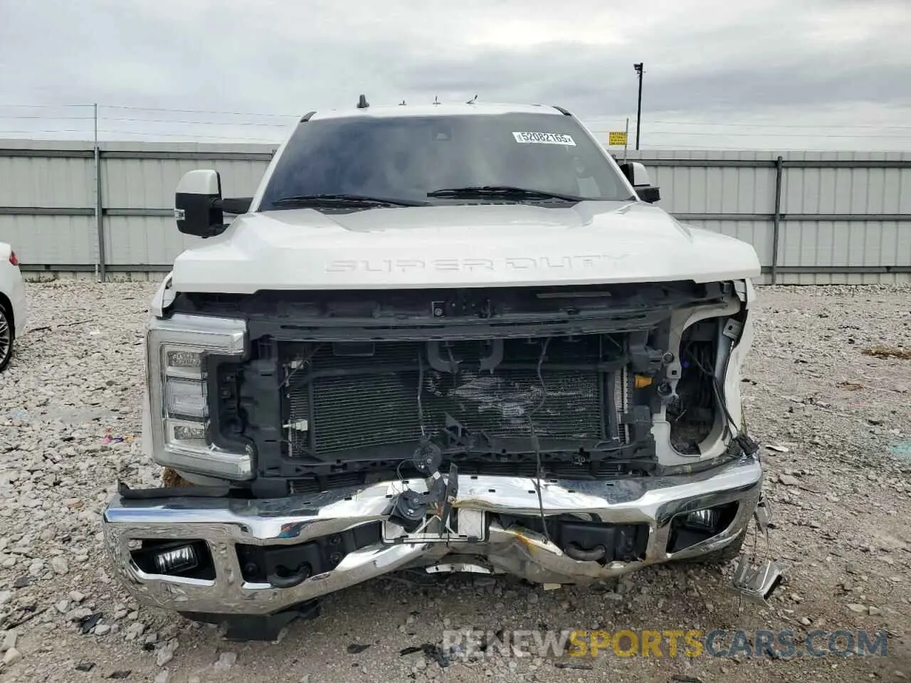 5 Photograph of a damaged car 1FT8W3BT3KED23989 FORD F350 2019