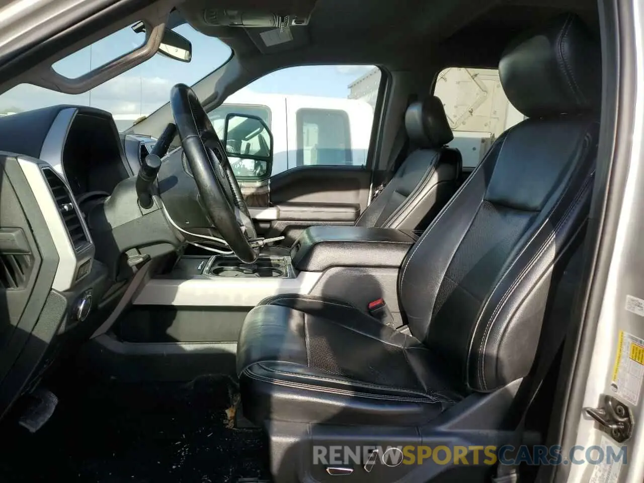 7 Photograph of a damaged car 1FT8W3BT3KEF80635 FORD F350 2019