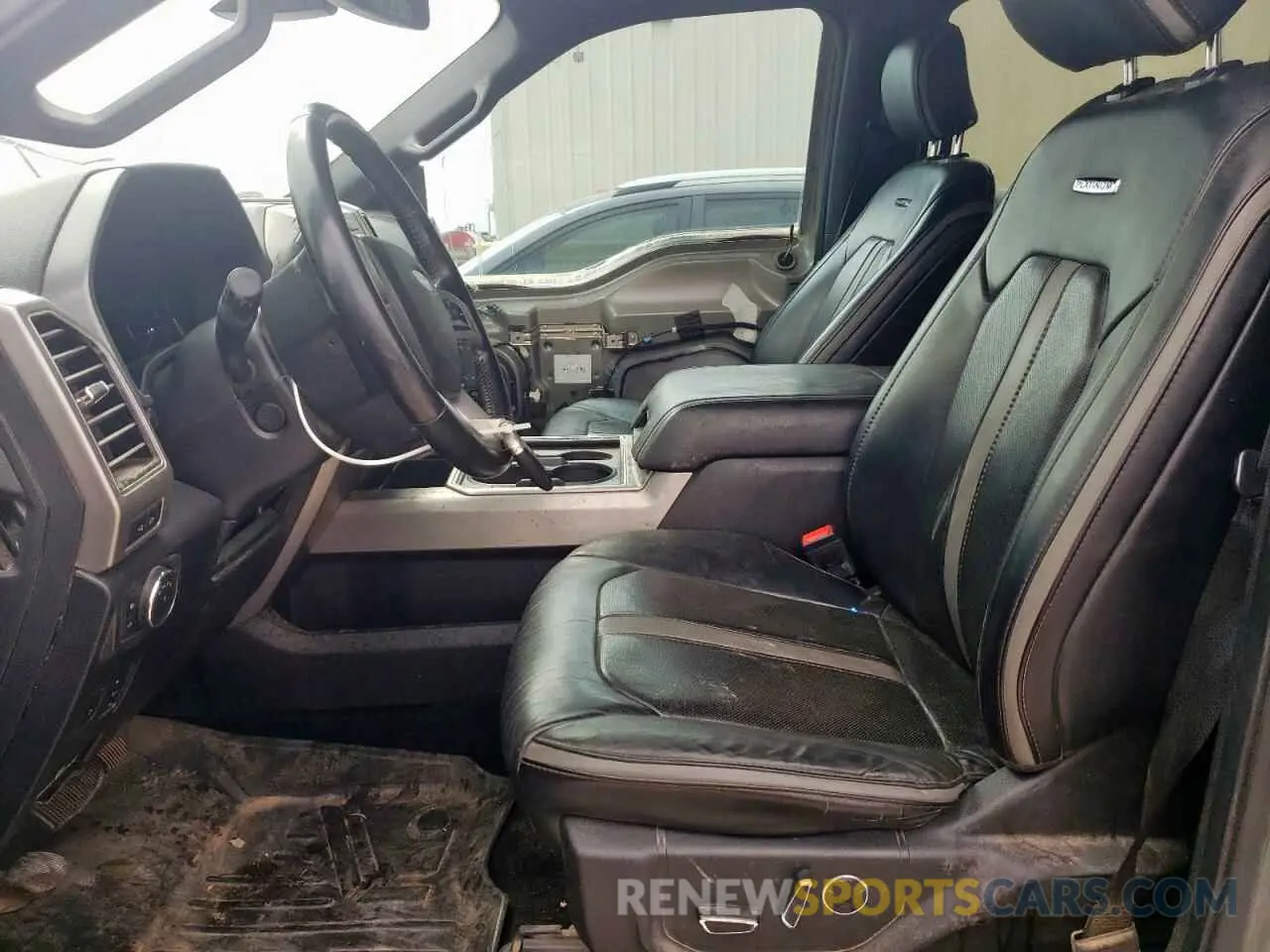 7 Photograph of a damaged car 1FT8W3BT5KED09687 FORD F350 2019
