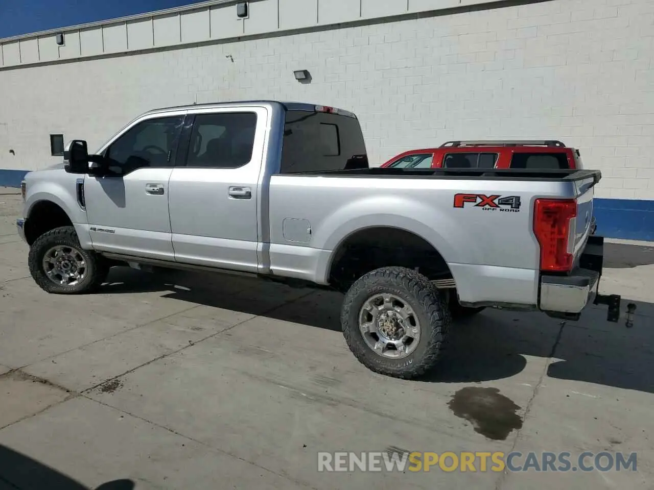 2 Photograph of a damaged car 1FT8W3BT5KEG27258 FORD F350 2019
