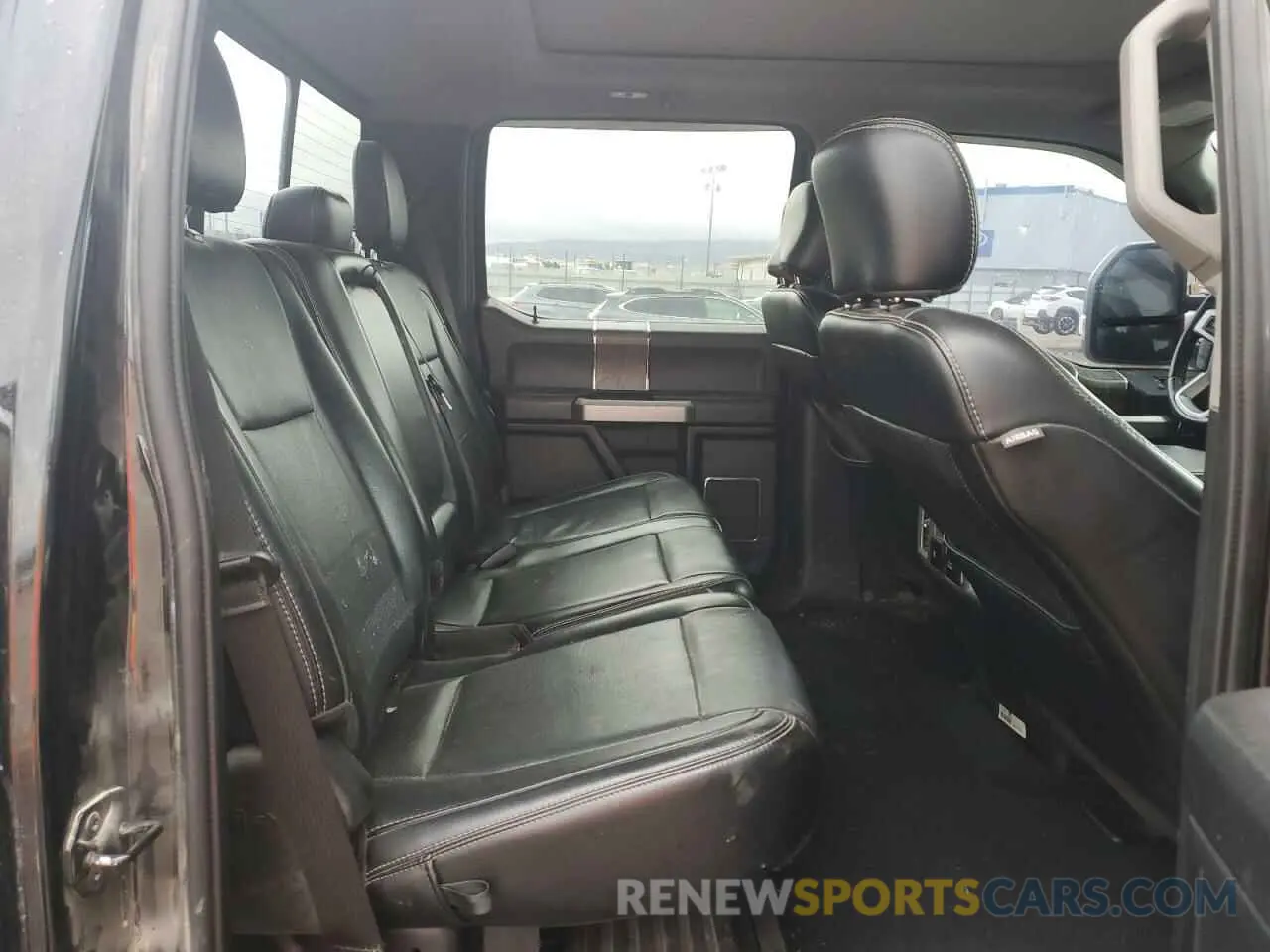 10 Photograph of a damaged car 1FT8W3BT8KEF77584 FORD F350 2019