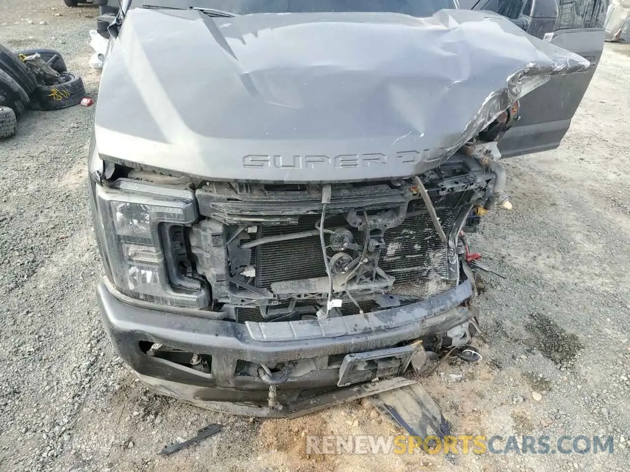 11 Photograph of a damaged car 1FT8W3BT9KEE41416 FORD F350 2019