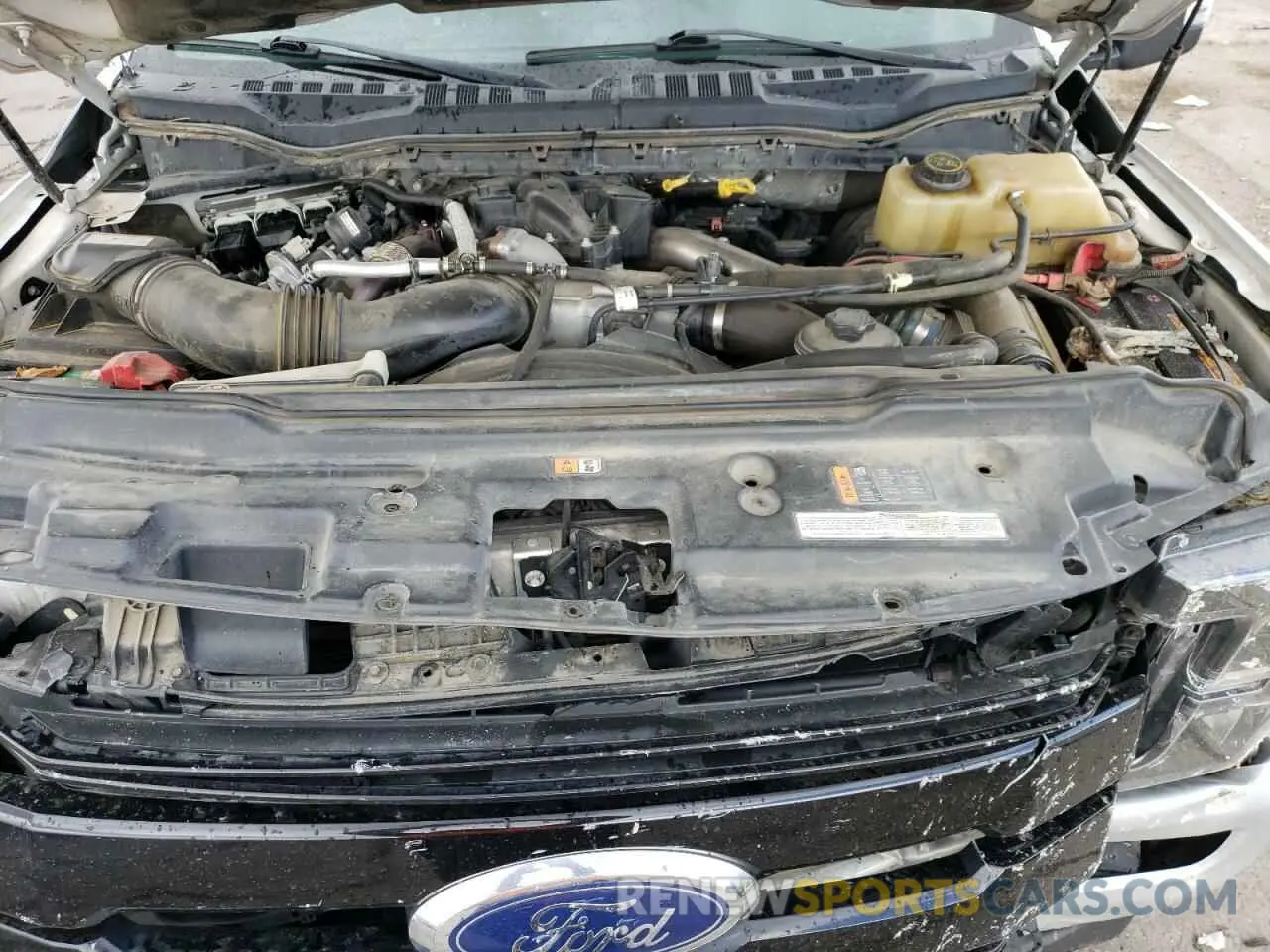 13 Photograph of a damaged car 1FT8W3BT9KEE97016 FORD F350 2019