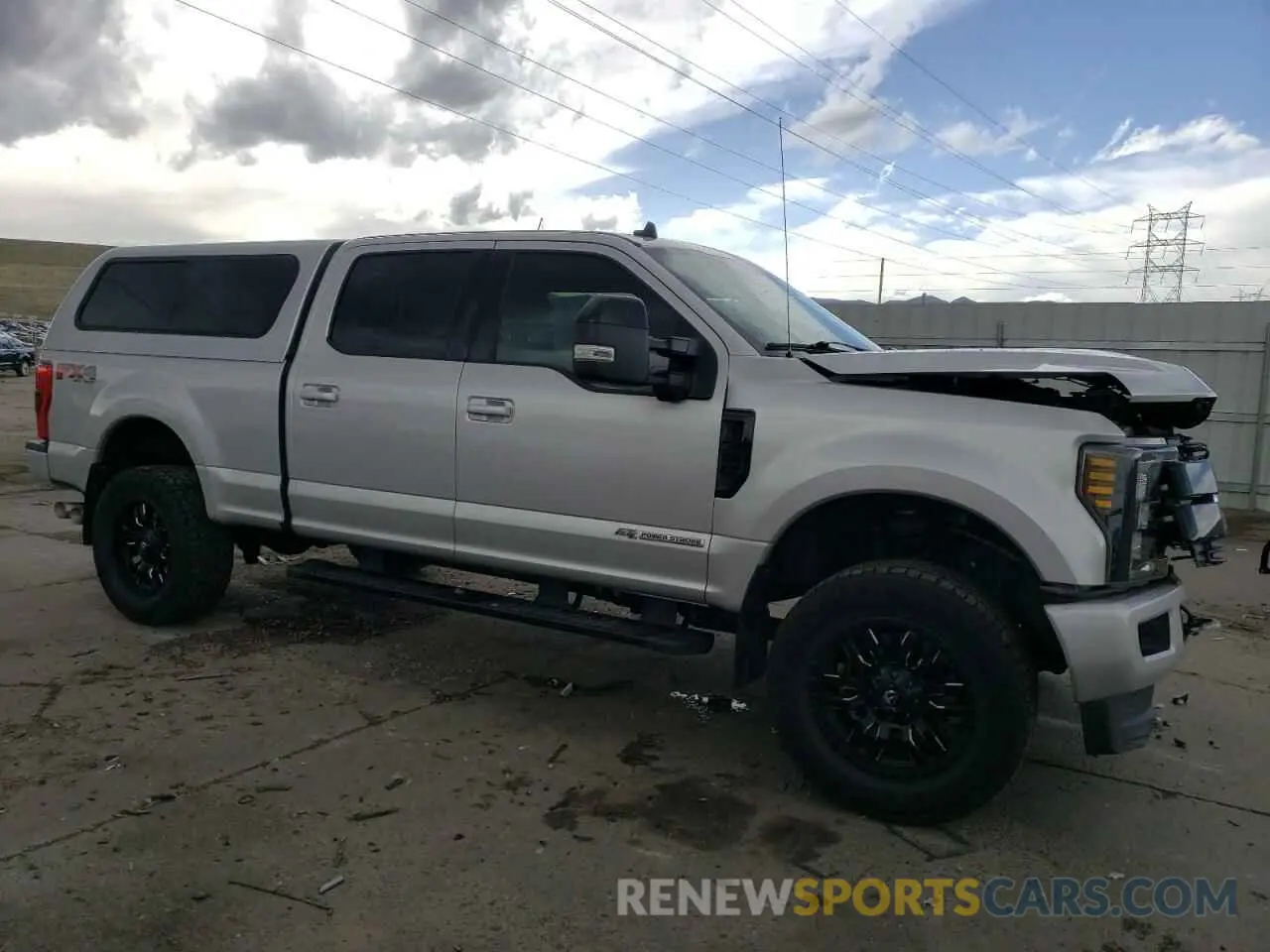 4 Photograph of a damaged car 1FT8W3BT9KEE97016 FORD F350 2019