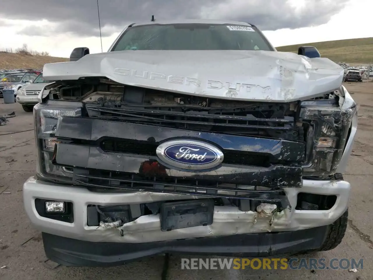 5 Photograph of a damaged car 1FT8W3BT9KEE97016 FORD F350 2019
