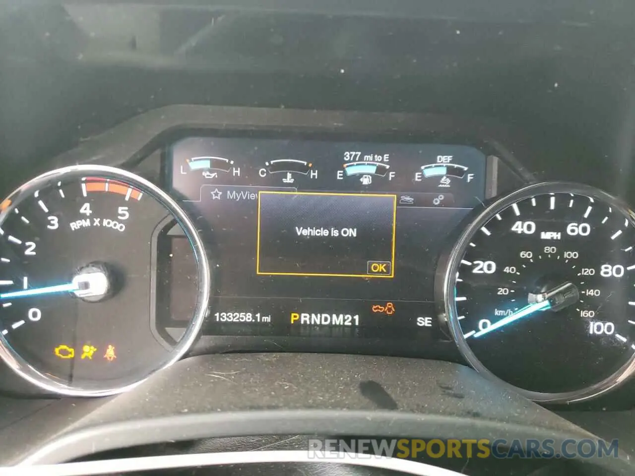 9 Photograph of a damaged car 1FT8W3BT9KEE97016 FORD F350 2019