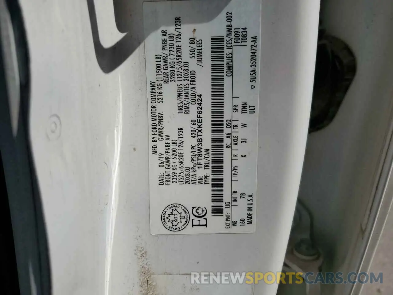 12 Photograph of a damaged car 1FT8W3BTXKEF62424 FORD F350 2019