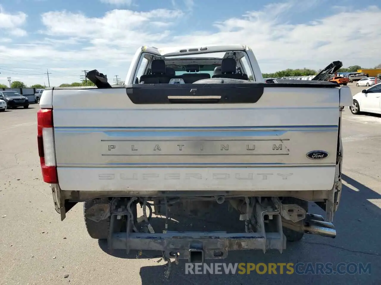 6 Photograph of a damaged car 1FT8W3BTXKEF62424 FORD F350 2019