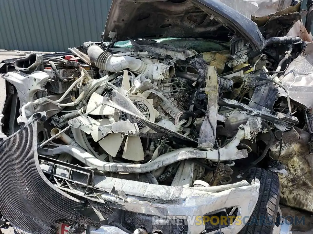 7 Photograph of a damaged car 1FT8W3DT4KED23335 FORD F350 2019