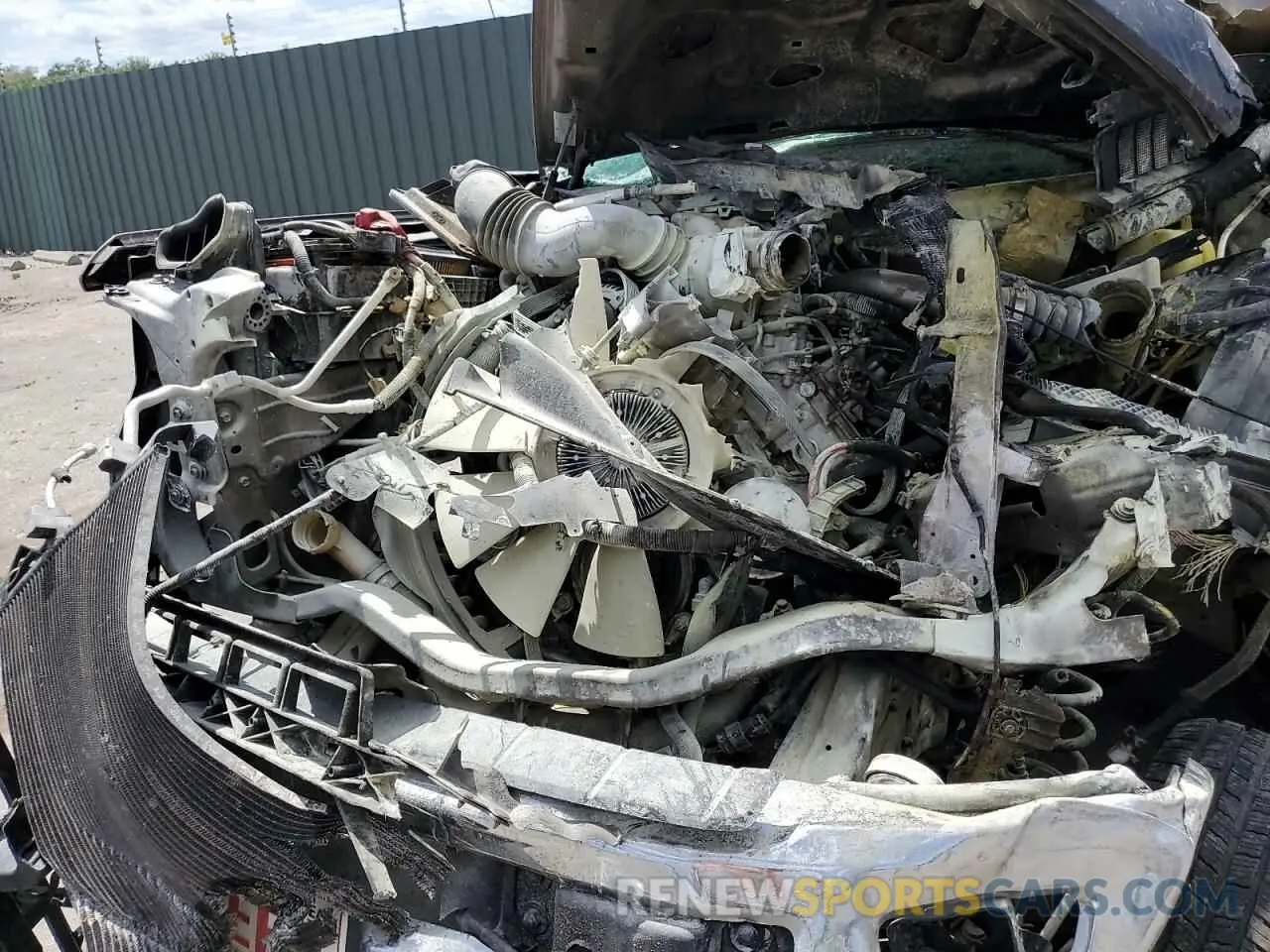 9 Photograph of a damaged car 1FT8W3DT4KED23335 FORD F350 2019