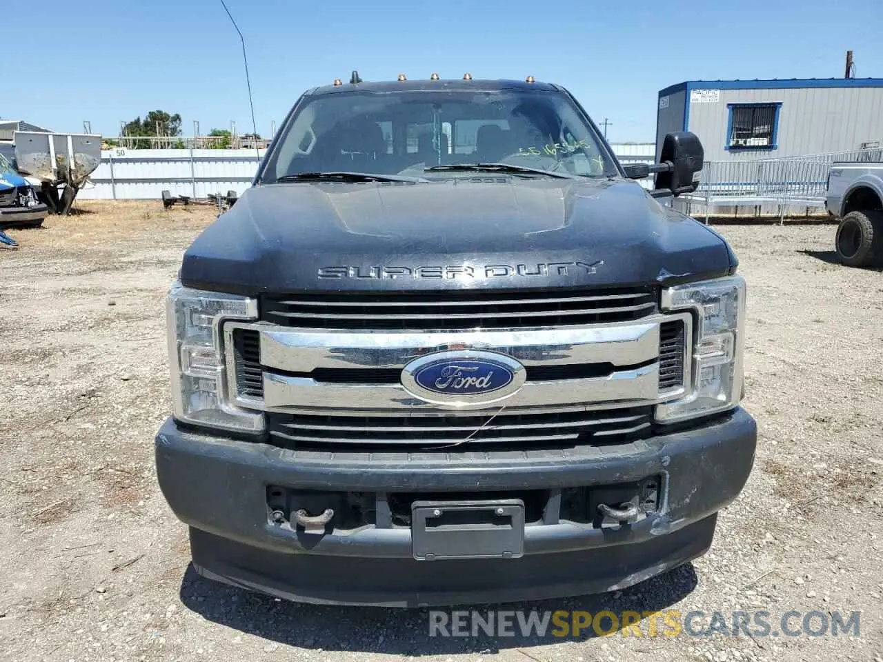 5 Photograph of a damaged car 1FT8W3DT6KEF93098 FORD F350 2019