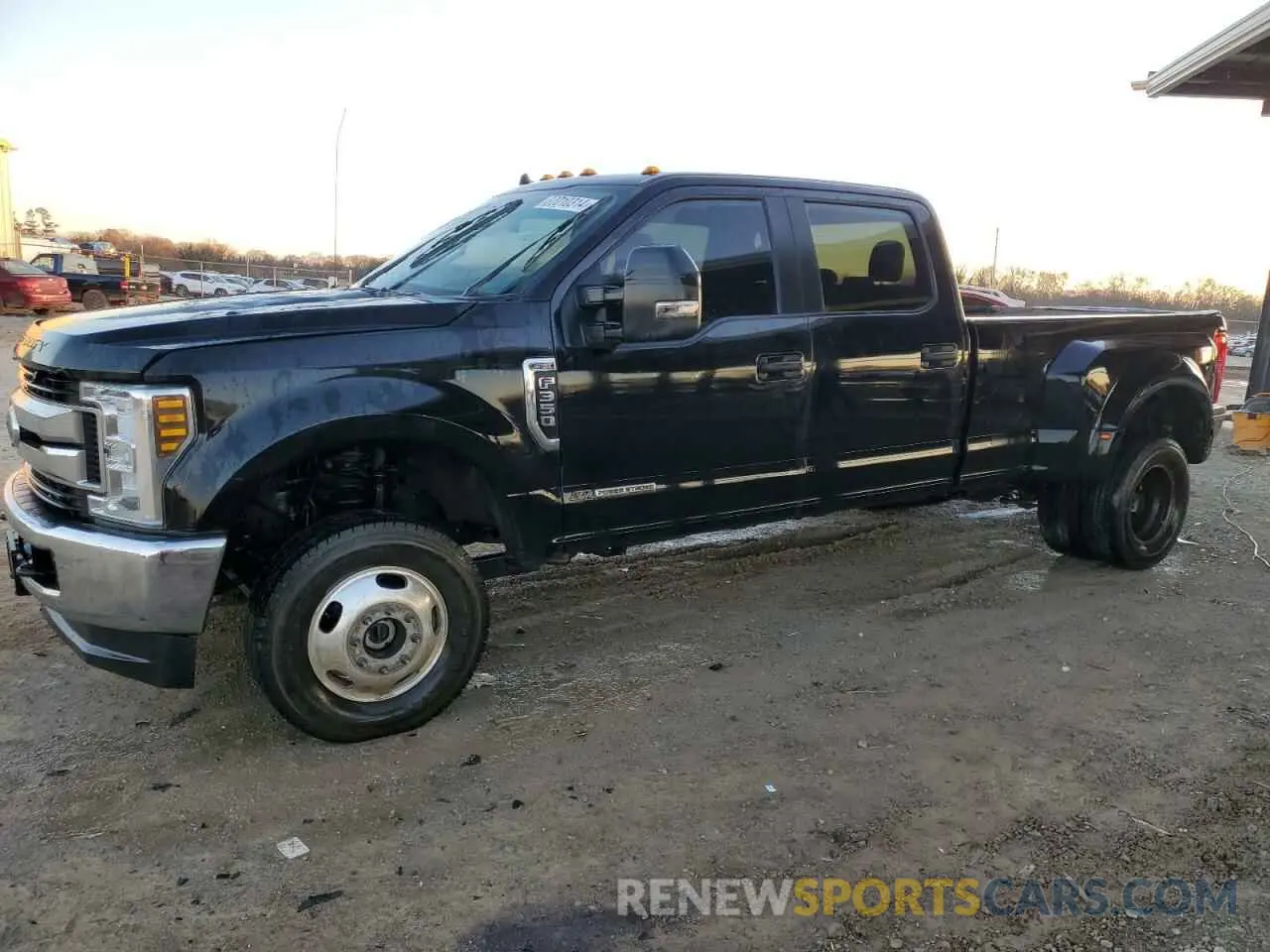 1 Photograph of a damaged car 1FT8W3DT8KEG64950 FORD F350 2019