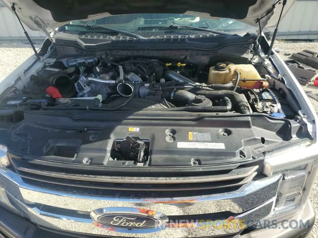 11 Photograph of a damaged car 1FT8W3DT9KEC28477 FORD F350 2019