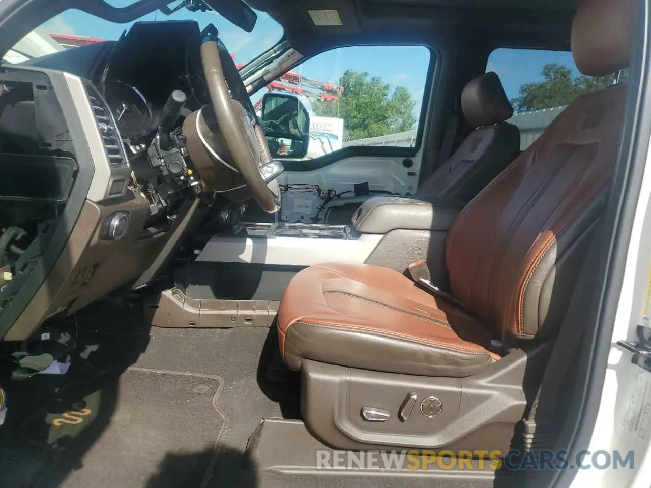 7 Photograph of a damaged car 1FT8W3DT9KEC28477 FORD F350 2019