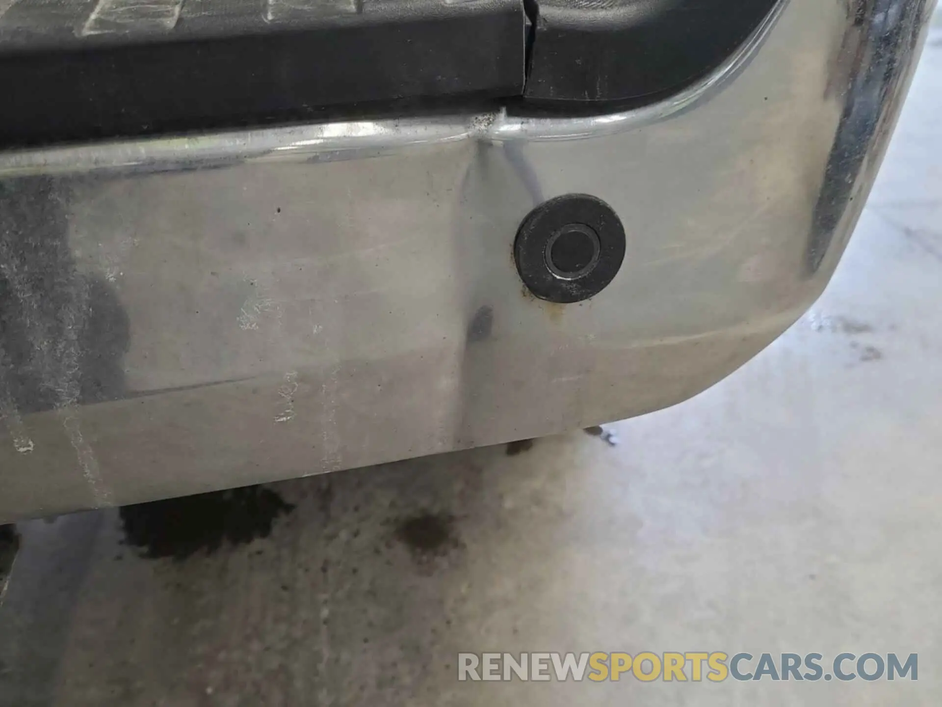 10 Photograph of a damaged car 1FT8W3DTXKEC14846 FORD F350 2019