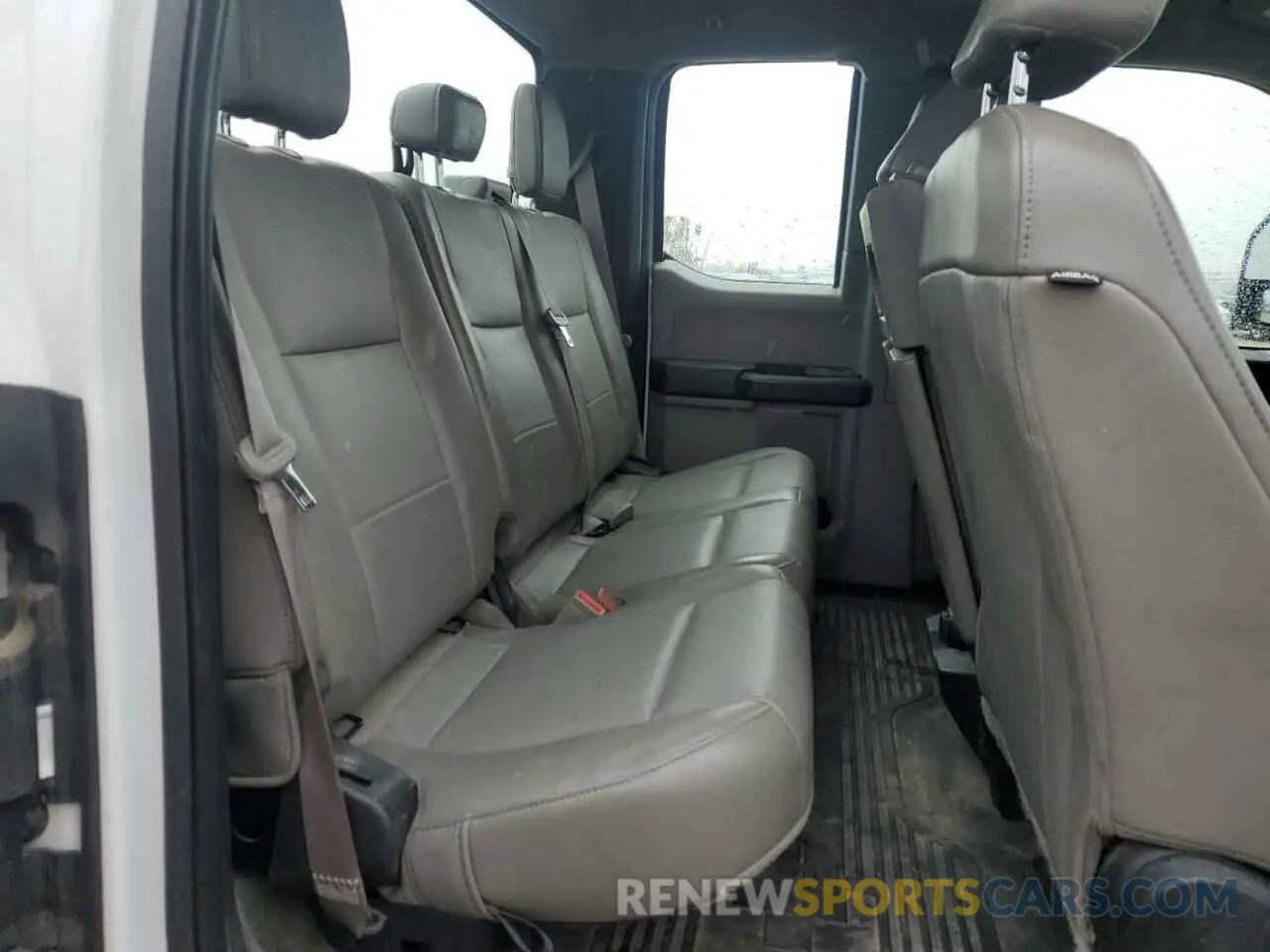 10 Photograph of a damaged car 1FT8X3B63KEE66772 FORD F350 2019