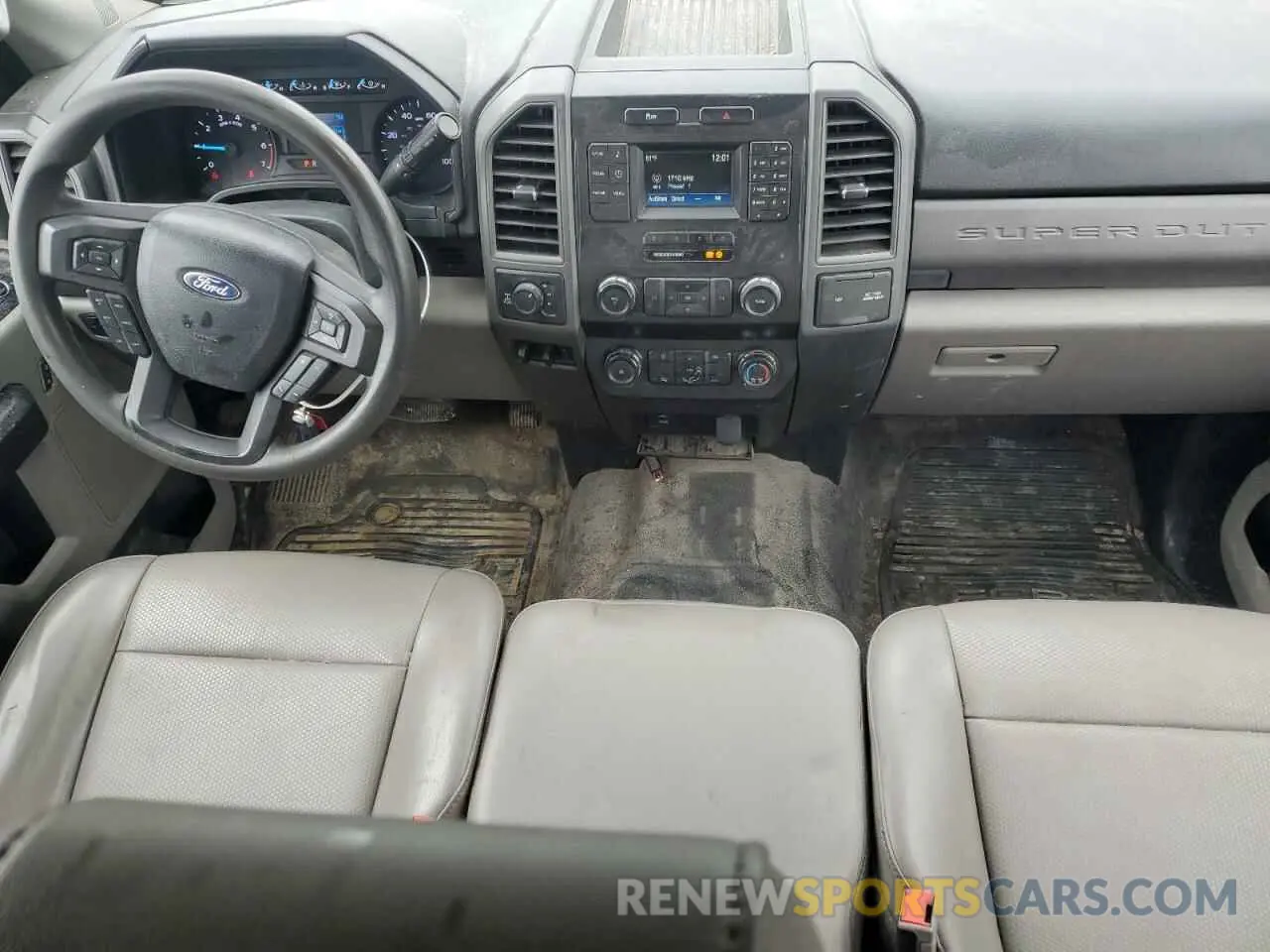 8 Photograph of a damaged car 1FT8X3B63KEE66772 FORD F350 2019
