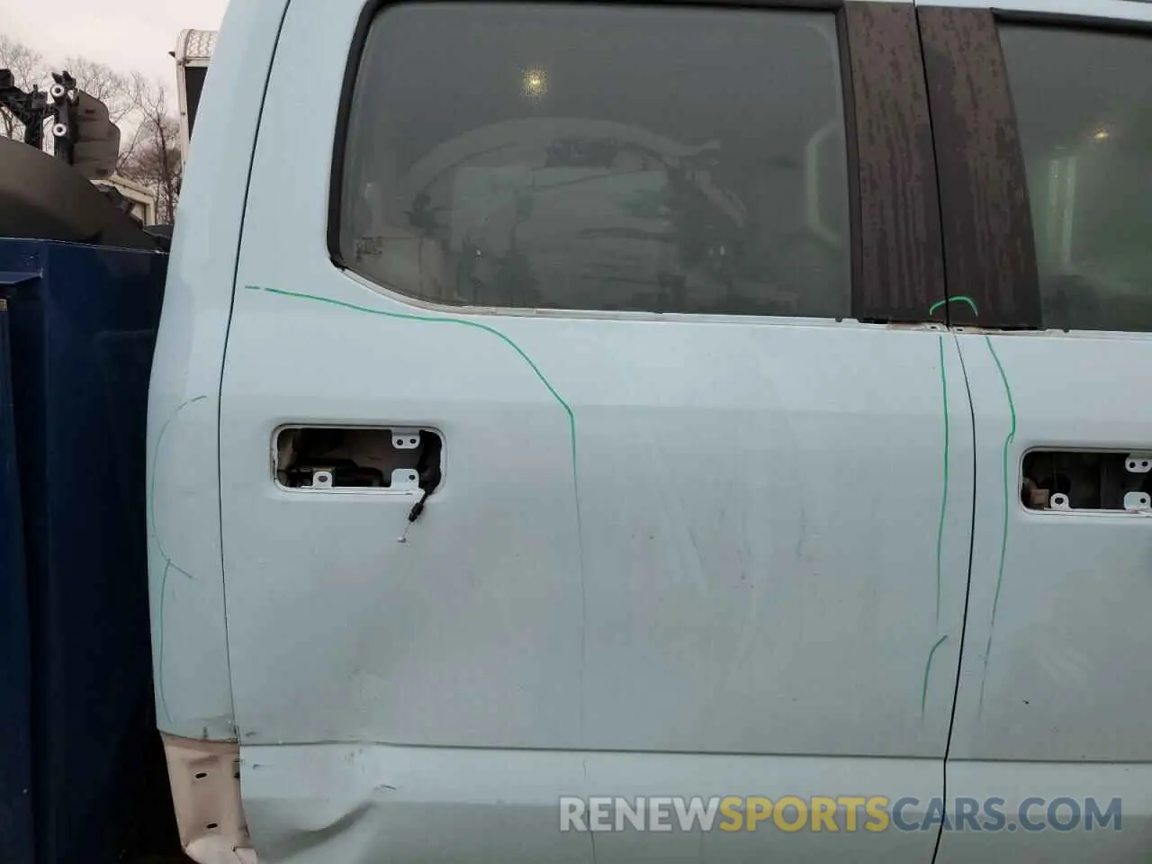 10 Photograph of a damaged car 1FD7W3B66LEC14106 FORD F350 2020