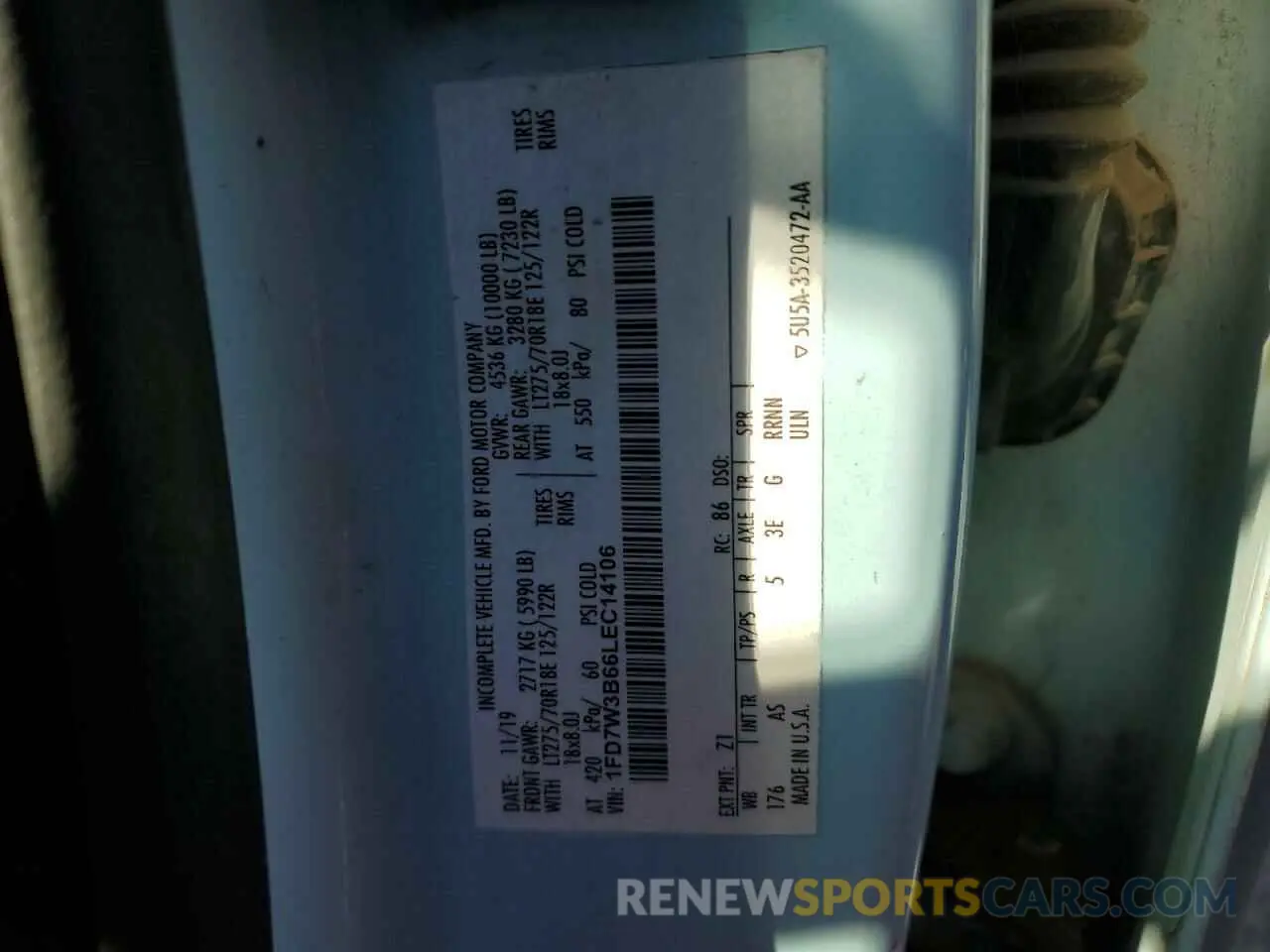 13 Photograph of a damaged car 1FD7W3B66LEC14106 FORD F350 2020