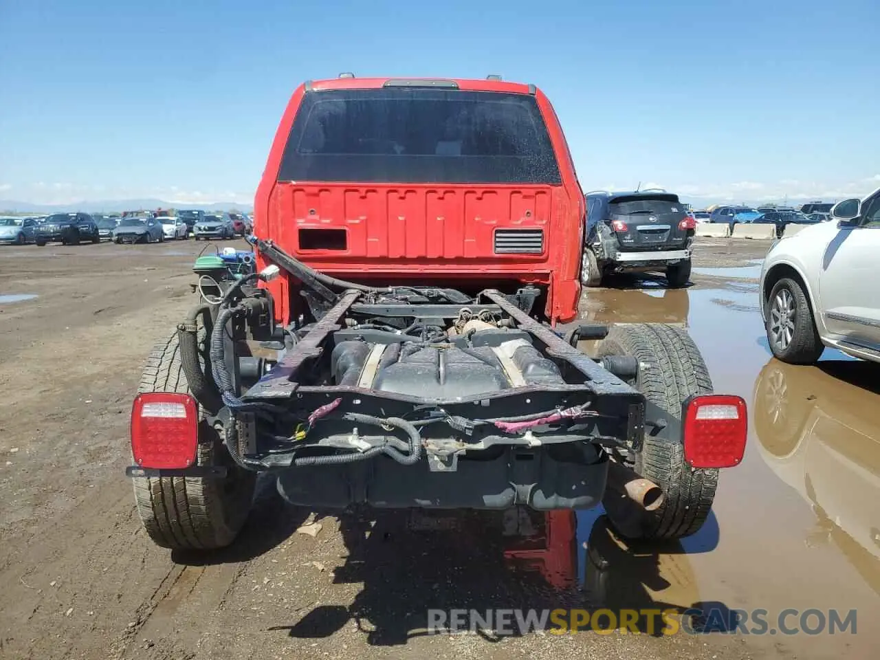 6 Photograph of a damaged car 1FD8W3FT2LEE49333 FORD F350 2020