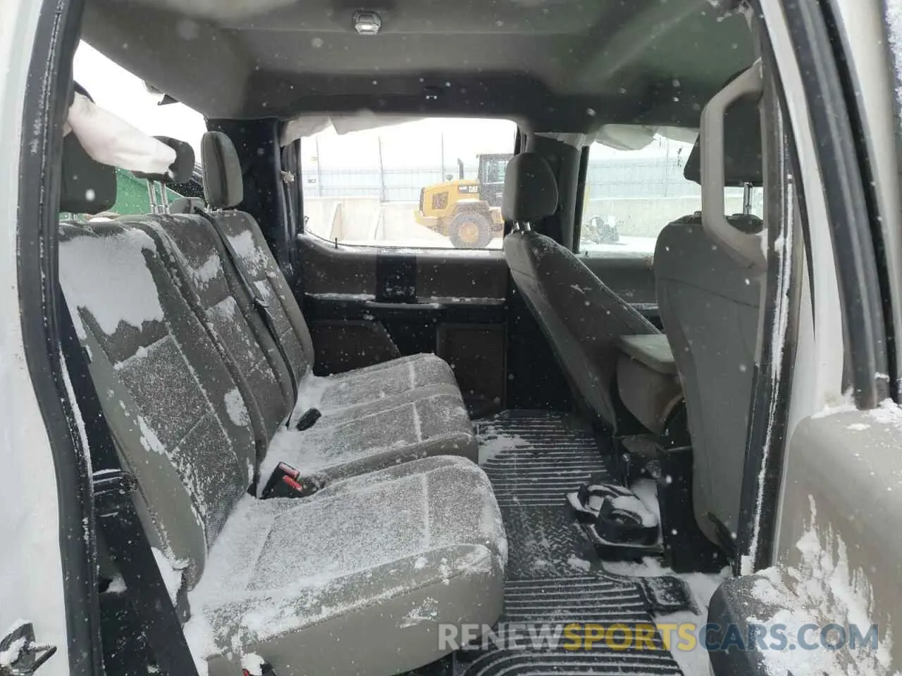 10 Photograph of a damaged car 1FT8W3BT4LEC74741 FORD F350 2020