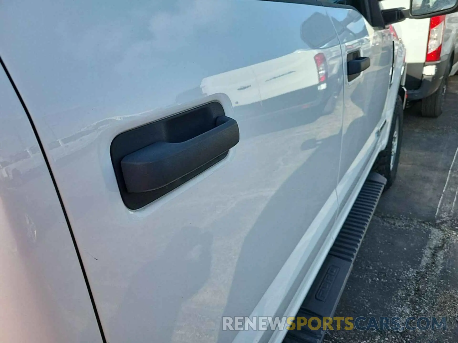 14 Photograph of a damaged car 1FT8W3BT4LEC75291 FORD F350 2020