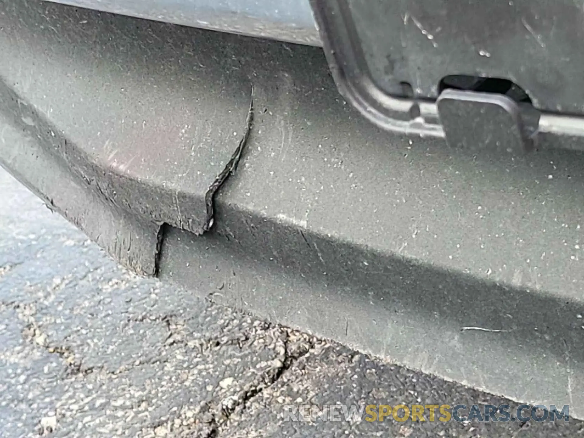26 Photograph of a damaged car 1FT8W3BT4LEC75291 FORD F350 2020
