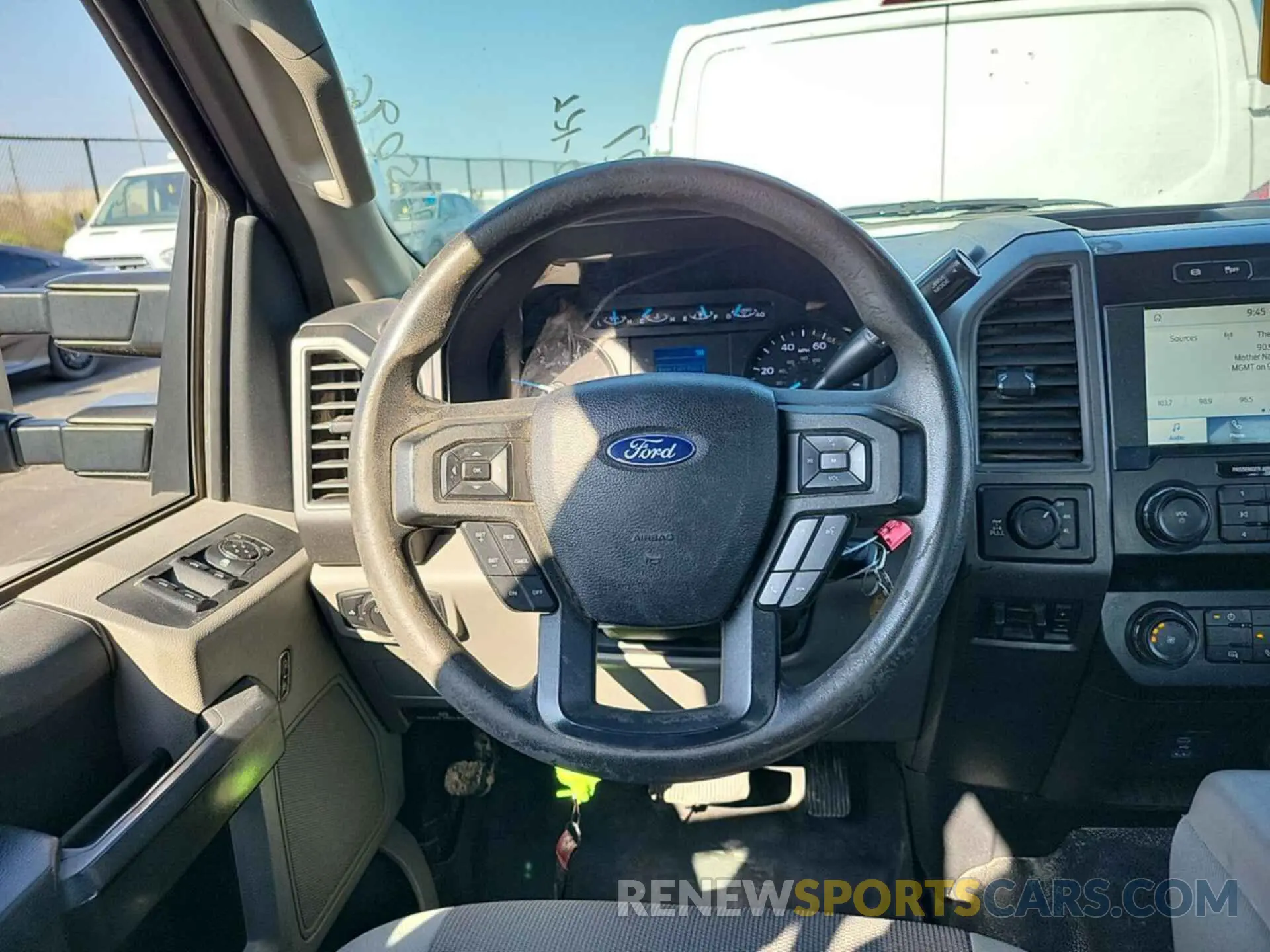 6 Photograph of a damaged car 1FT8W3BT4LEC75291 FORD F350 2020