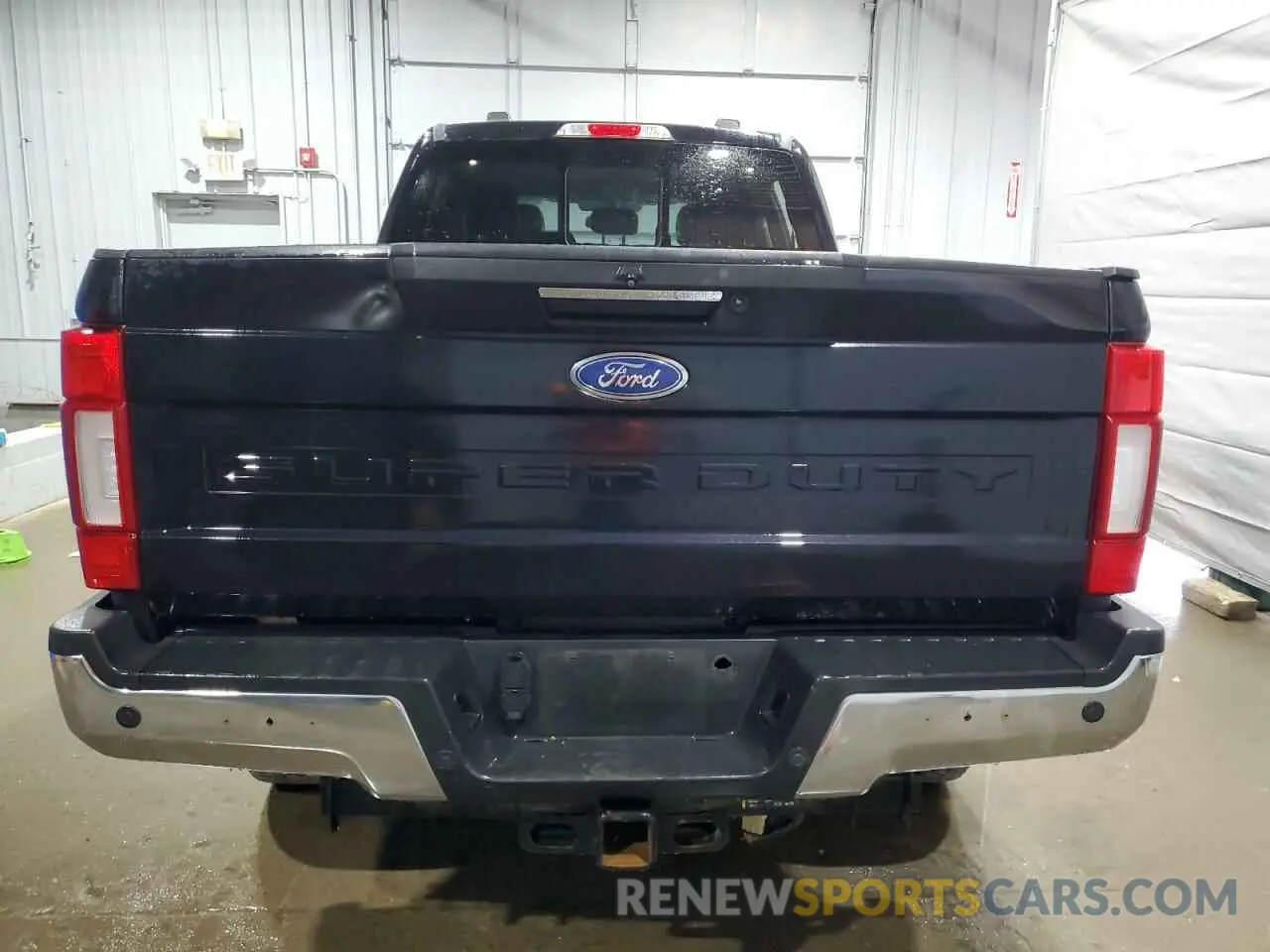 6 Photograph of a damaged car 1FT8W3BTXLEE40759 FORD F350 2020