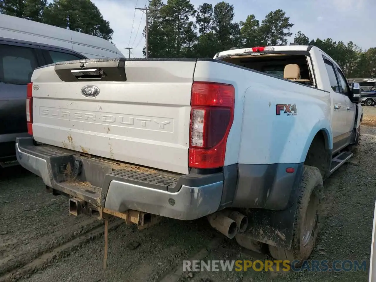 3 Photograph of a damaged car 1FT8W3DT7LEC09122 FORD F350 2020