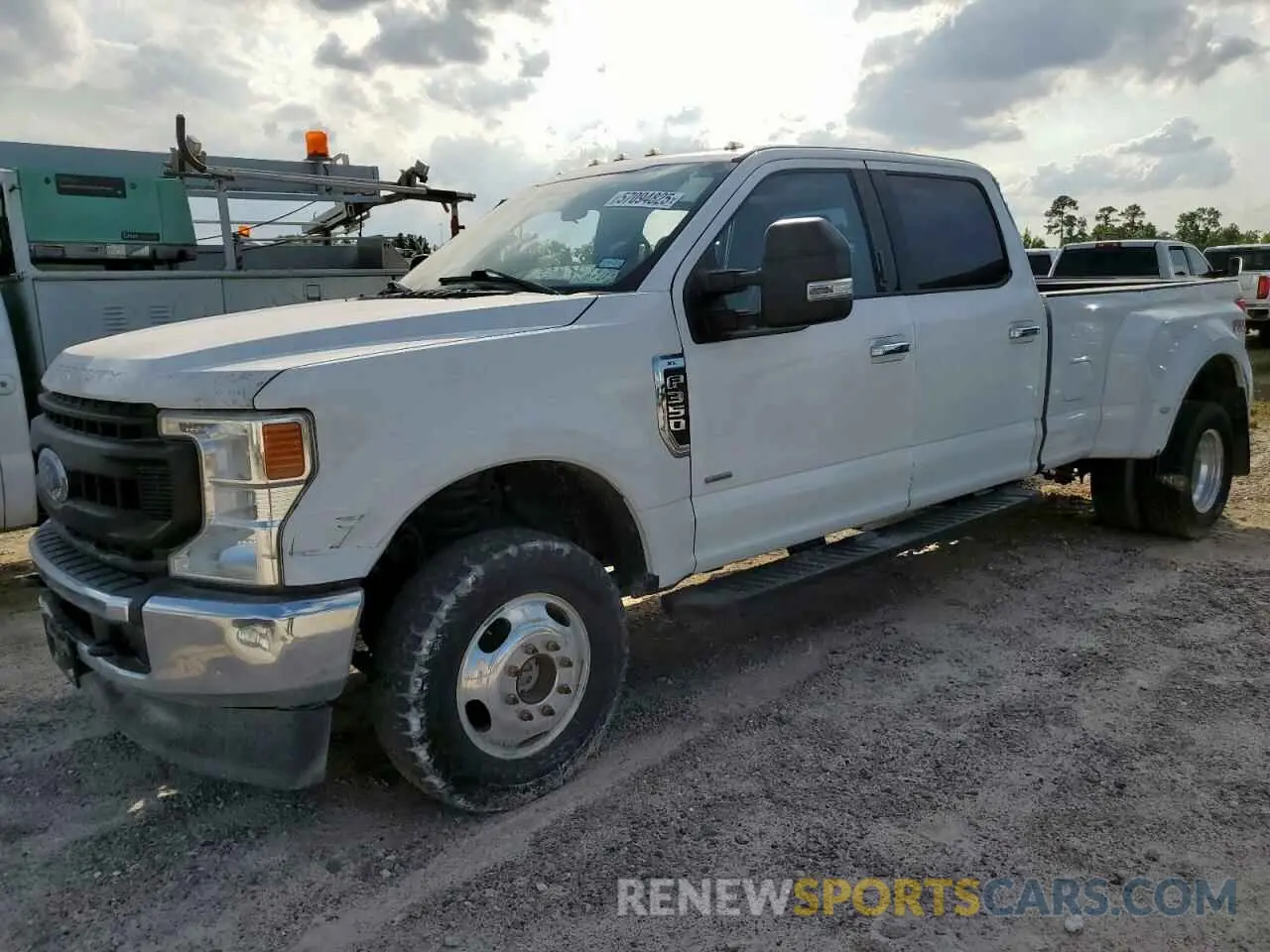 1 Photograph of a damaged car 1FT8W3DTXLEE25949 FORD F350 2020