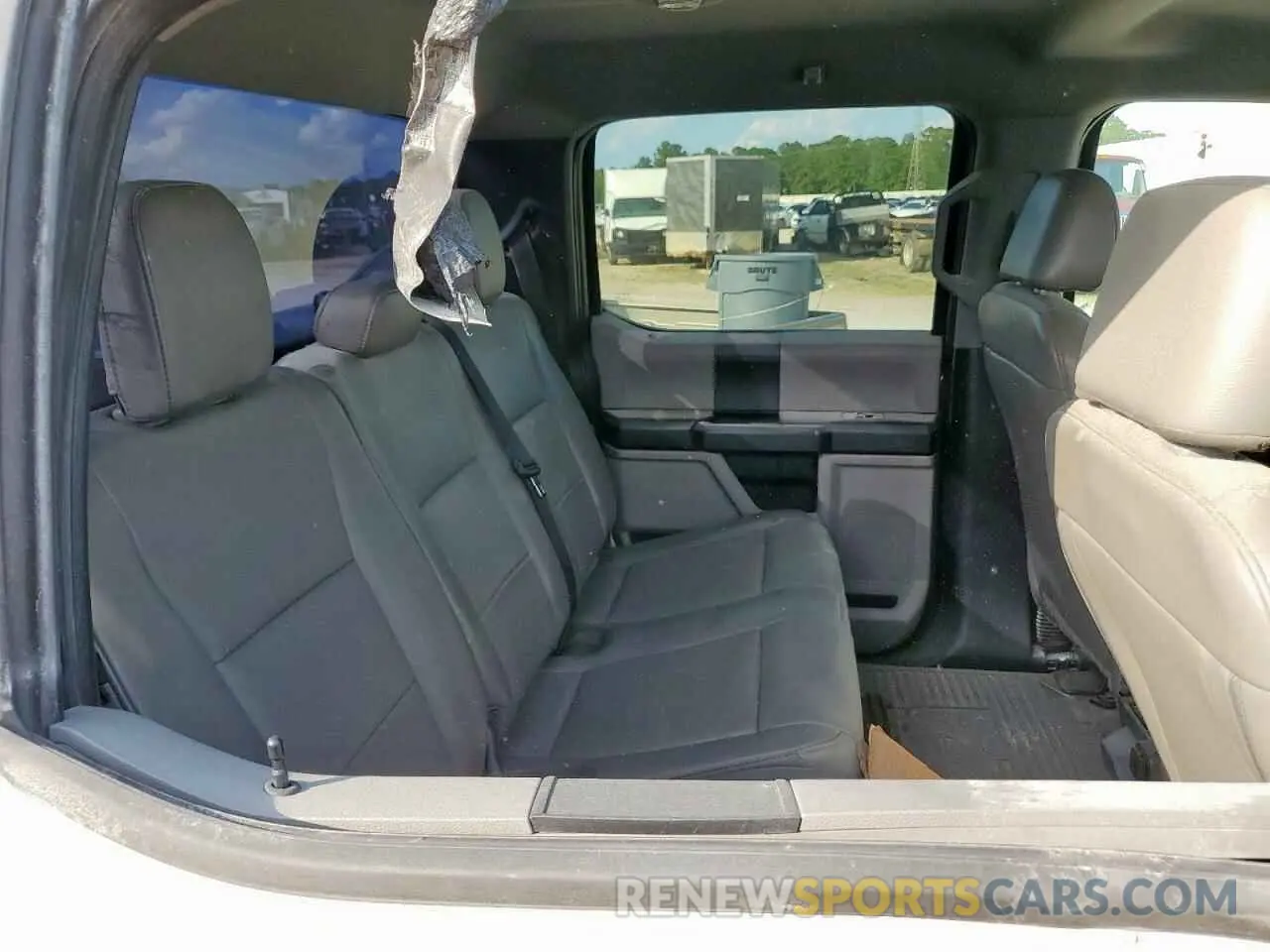 11 Photograph of a damaged car 1FT8W3DTXLEE25949 FORD F350 2020