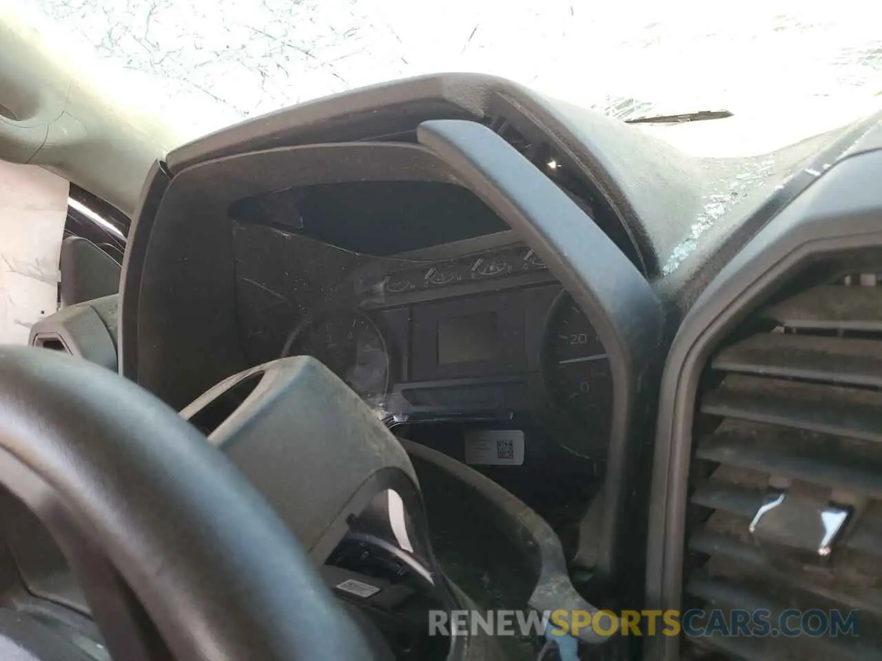 9 Photograph of a damaged car 1FTRF3B66LEC96884 FORD F350 2020