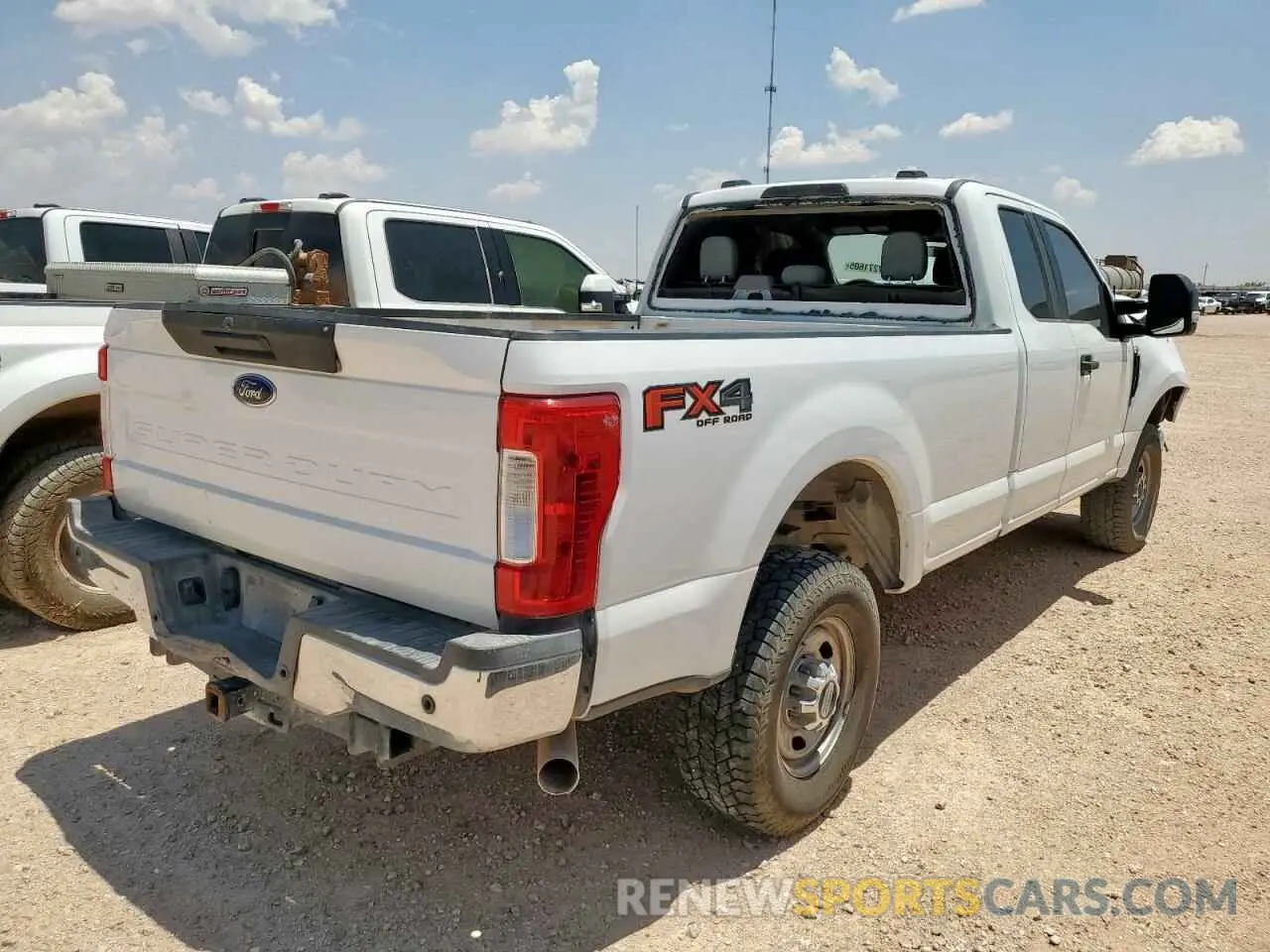 3 Photograph of a damaged car 1FD8X3B63MED00301 FORD F350 2021