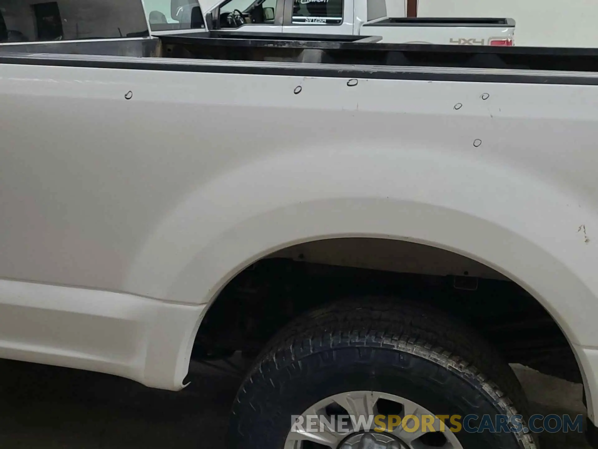 17 Photograph of a damaged car 1FT8W3BT0MEE10543 FORD F350 2021
