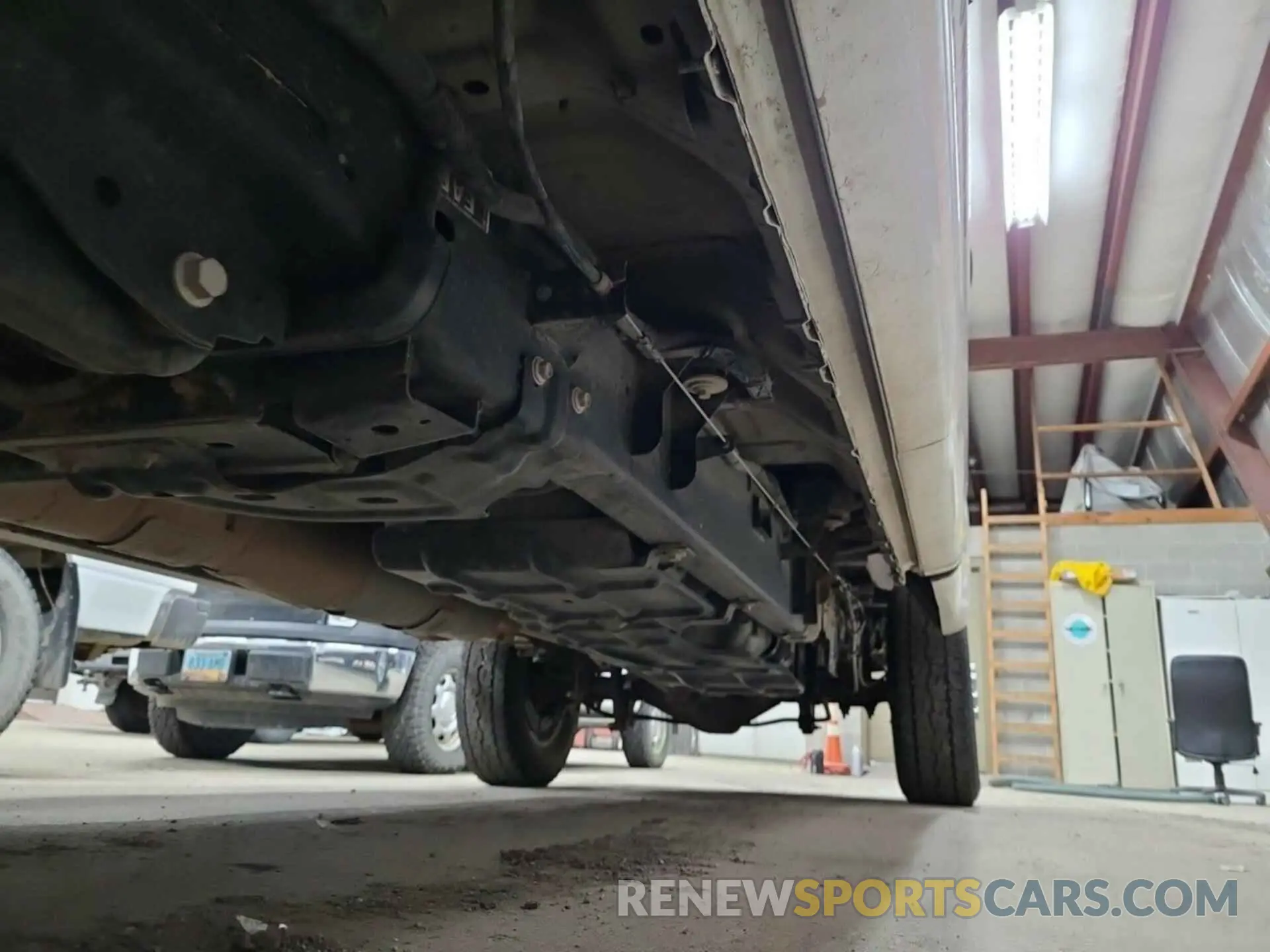 30 Photograph of a damaged car 1FT8W3BT0MEE10543 FORD F350 2021