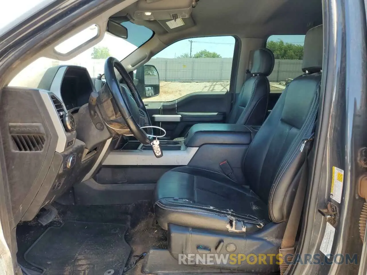 7 Photograph of a damaged car 1FT8W3BT1MEC69708 FORD F350 2021