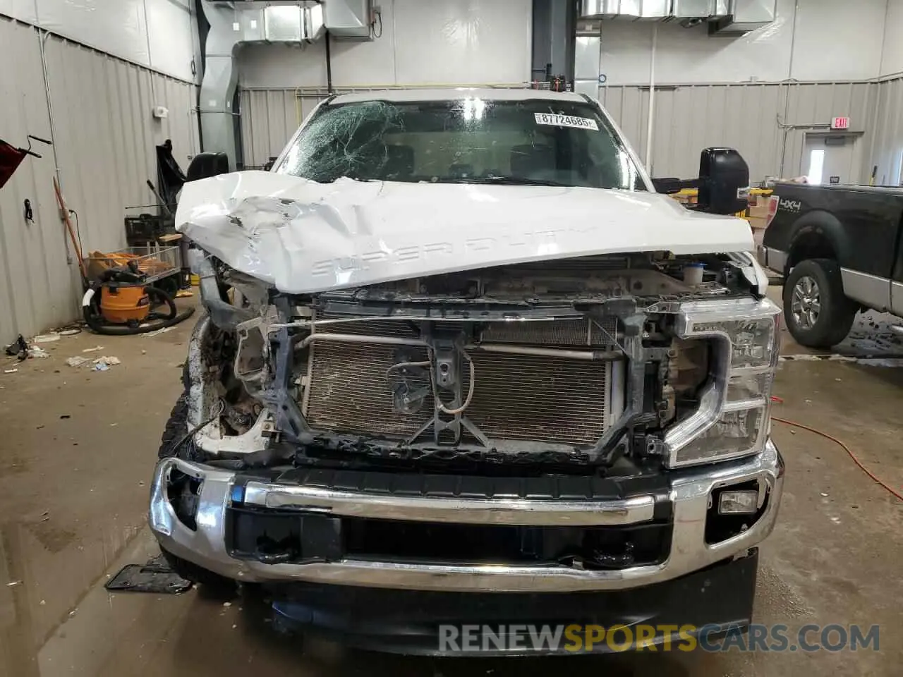 5 Photograph of a damaged car 1FT8W3BT2MED33447 FORD F350 2021