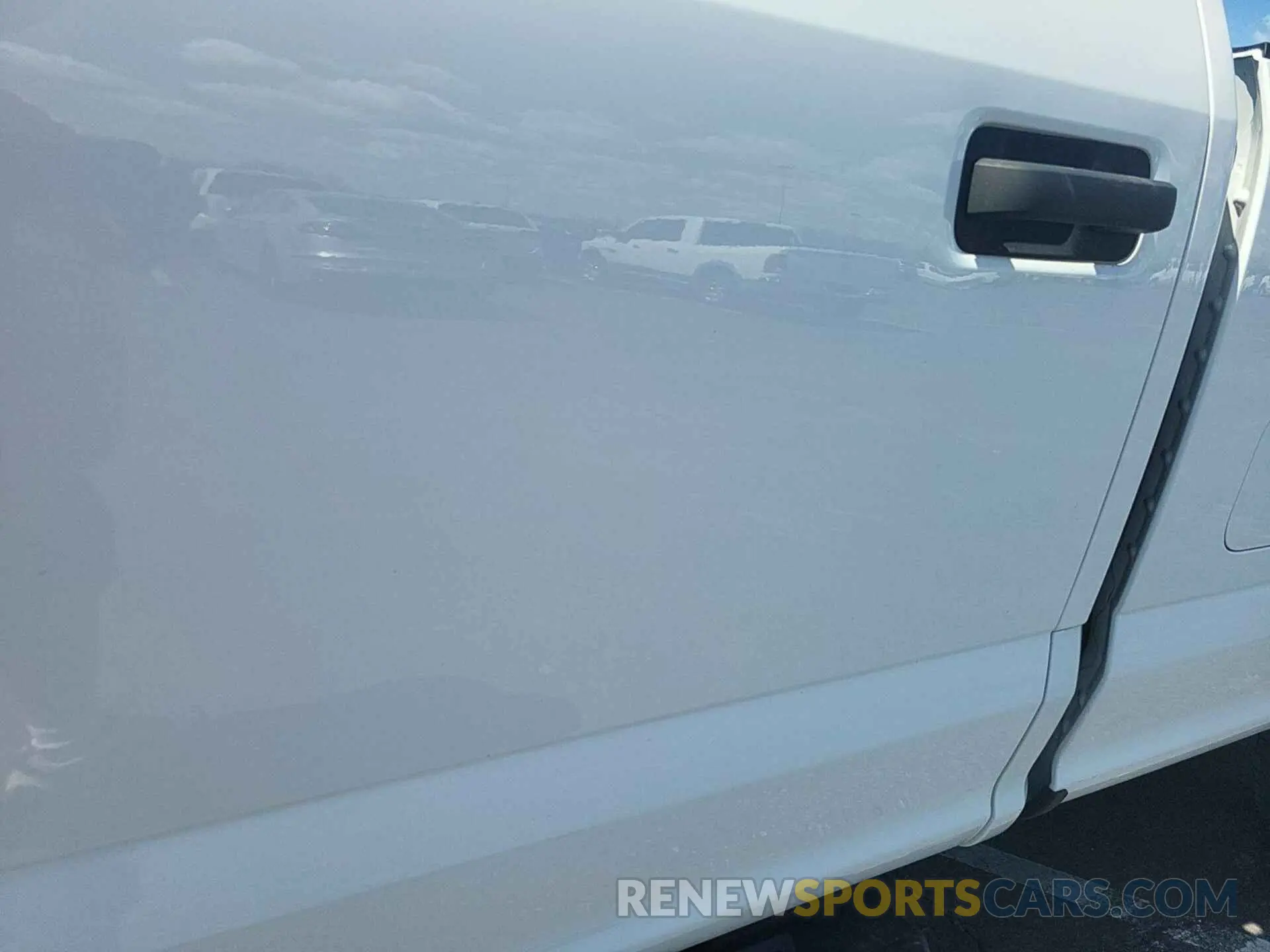 23 Photograph of a damaged car 1FT8W3BT6MEC12341 FORD F350 2021
