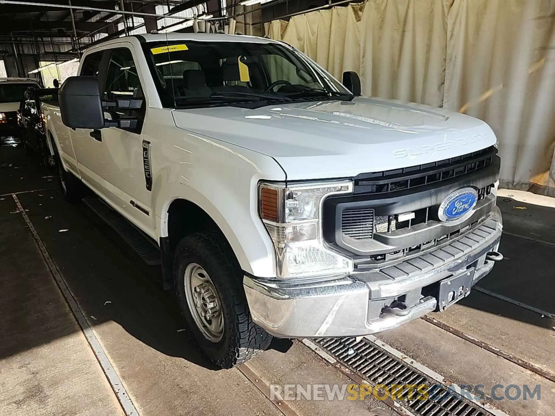 16 Photograph of a damaged car 1FT8W3BTXMED57480 FORD F350 2021