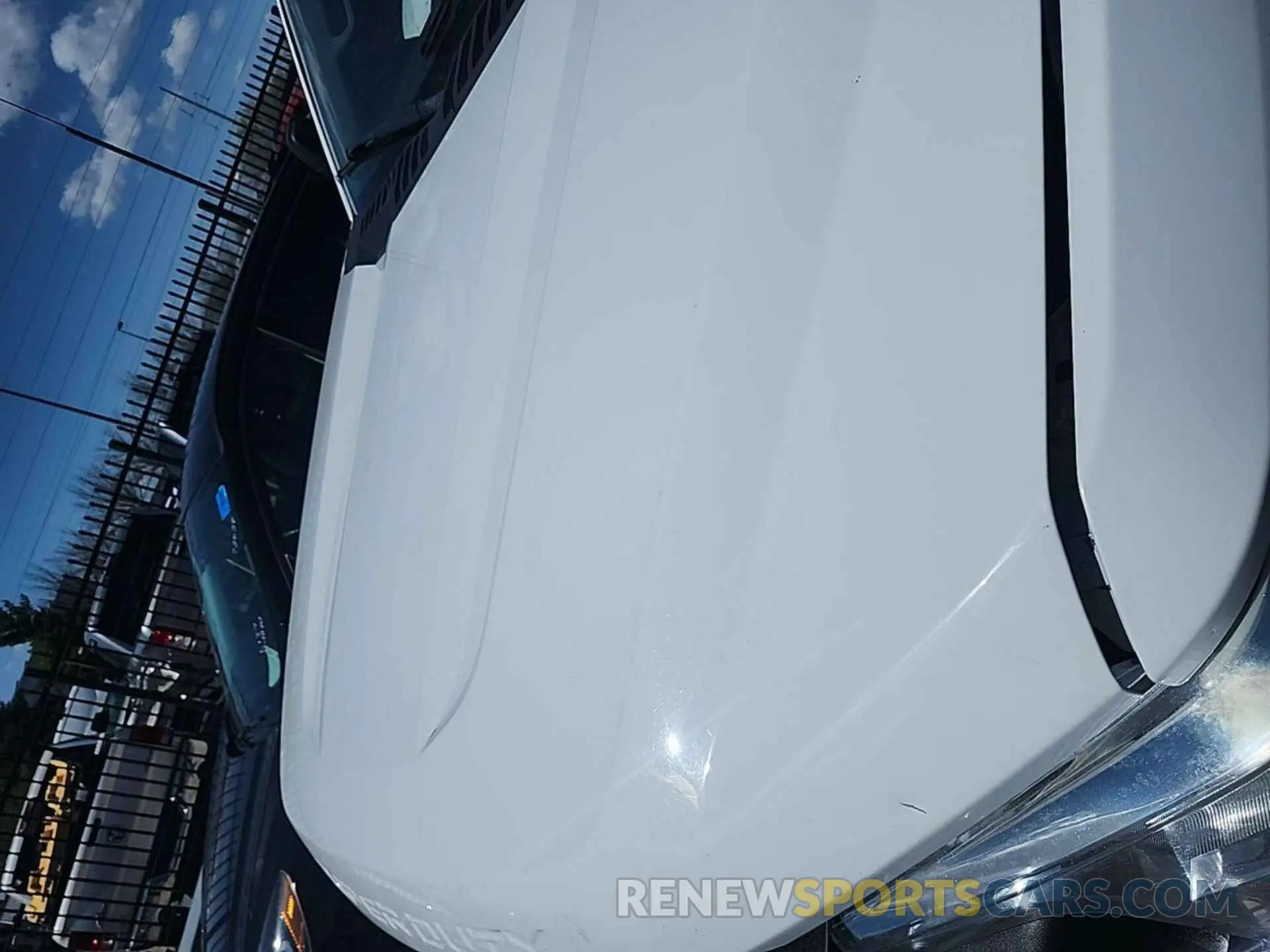 18 Photograph of a damaged car 1FT8W3BTXMED57480 FORD F350 2021