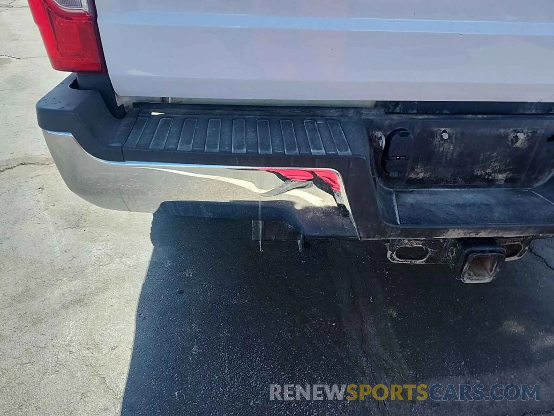 20 Photograph of a damaged car 1FT8W3BTXMED57480 FORD F350 2021
