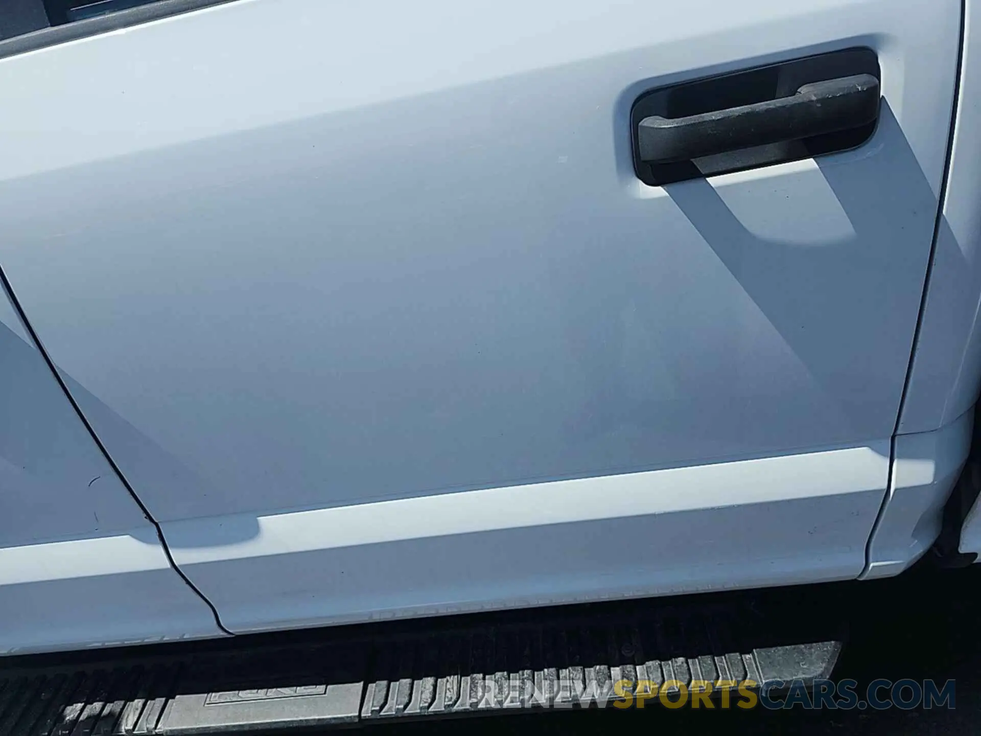 3 Photograph of a damaged car 1FT8W3BTXMED57480 FORD F350 2021