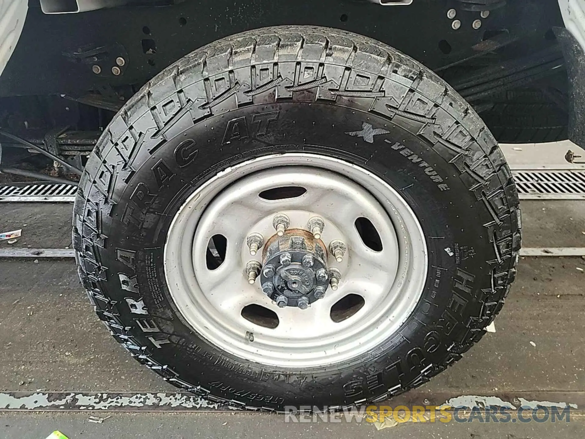 6 Photograph of a damaged car 1FT8W3BTXMED57480 FORD F350 2021
